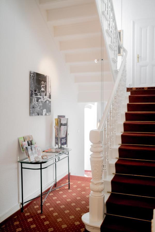 Boutique Hotel Villa Oberkassel デュッセルドルフ エクステリア 写真