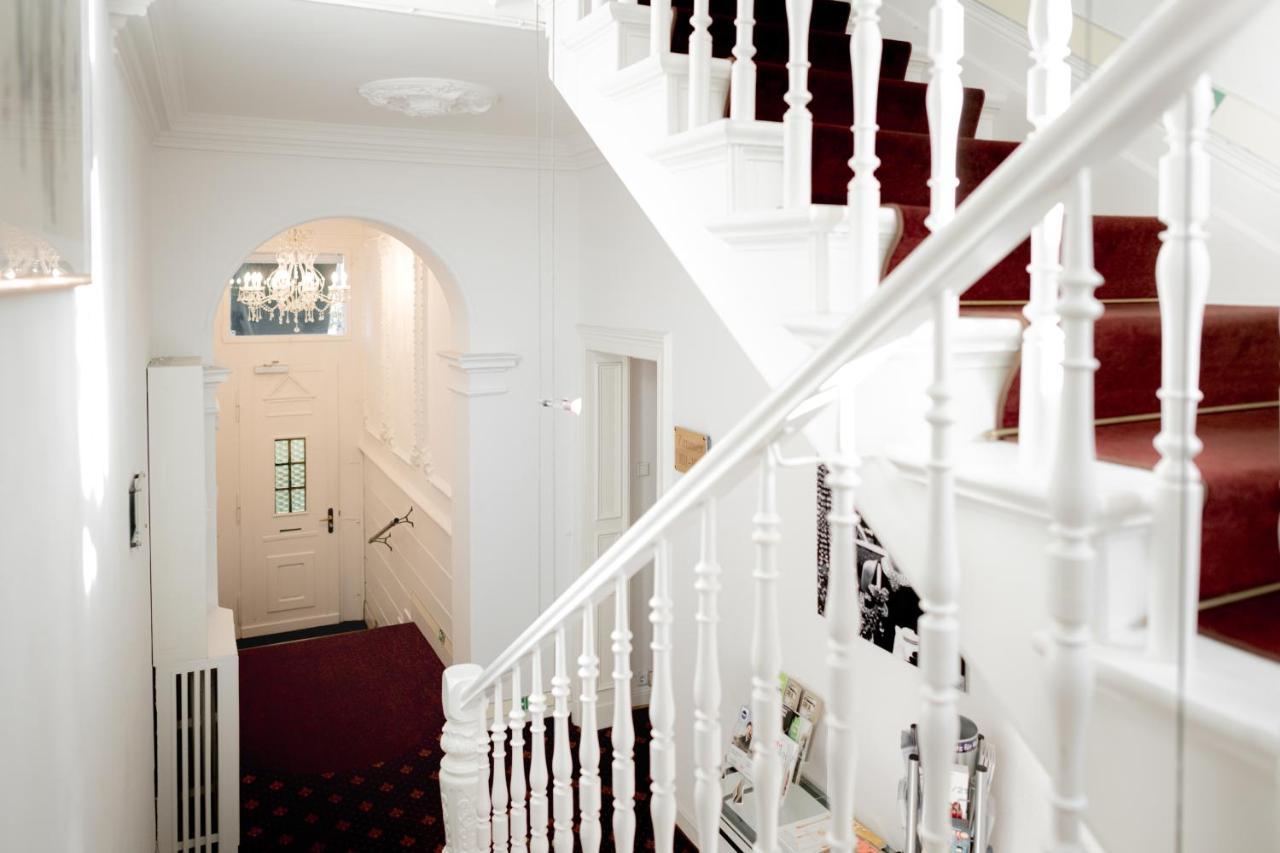 Boutique Hotel Villa Oberkassel デュッセルドルフ エクステリア 写真