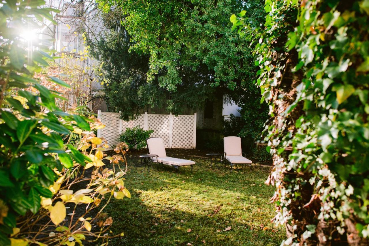 Boutique Hotel Villa Oberkassel デュッセルドルフ エクステリア 写真
