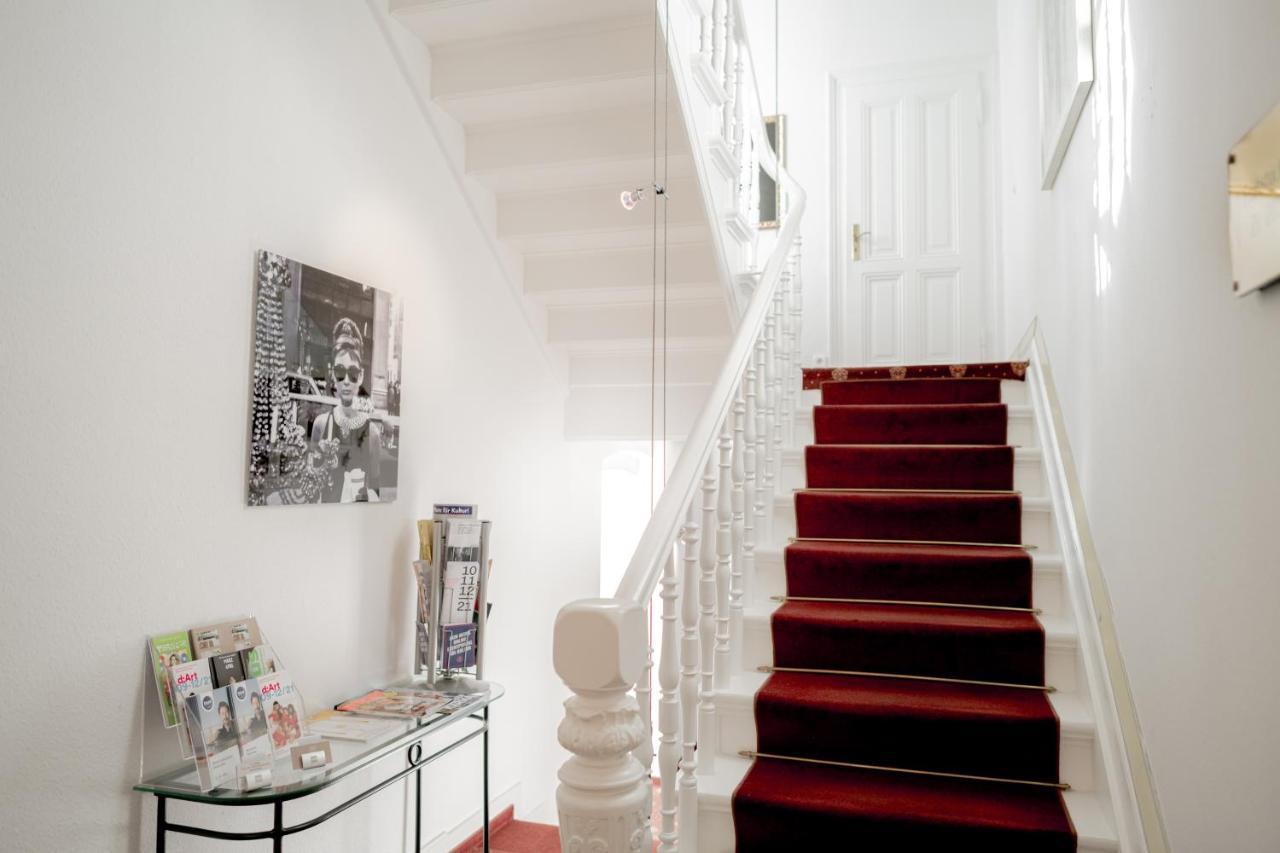 Boutique Hotel Villa Oberkassel デュッセルドルフ エクステリア 写真