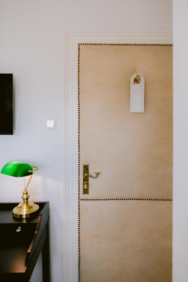 Boutique Hotel Villa Oberkassel デュッセルドルフ エクステリア 写真