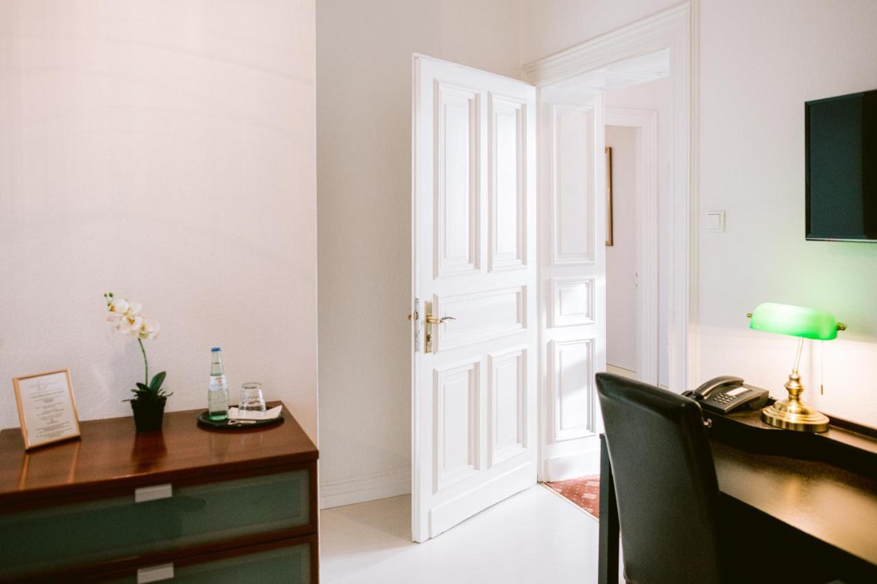 Boutique Hotel Villa Oberkassel デュッセルドルフ エクステリア 写真