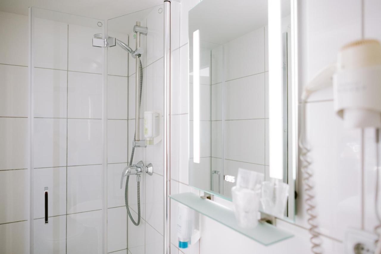 Boutique Hotel Villa Oberkassel デュッセルドルフ エクステリア 写真